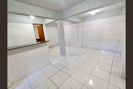 Sala / Quarto de kitnet/studio para alugar com 1 quarto, 20m² em Saudade, Belo Horizonte