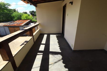 Casa para alugar com 120m², 3 quartos e 1 vaga Casa para alugar com 120m², 3 quartos e 1 vagaVaranda do quarto 2