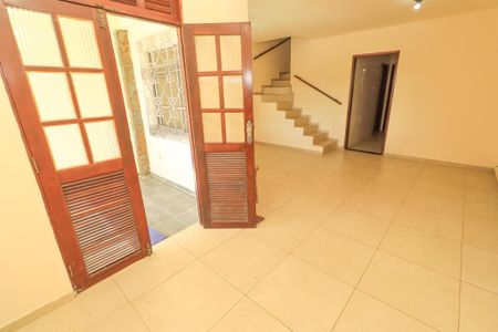 Casa para alugar com 3 quartos, 120m² em Stella Maris, Salvador