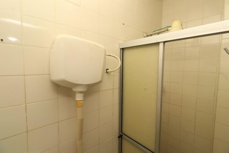 Casa para alugar com 120m², 3 quartos e 1 vaga Casa para alugar com 120m², 3 quartos e 1 vagaBanheiro social 2