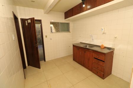 Casa para alugar com 120m², 3 quartos e 1 vaga Casa para alugar com 120m², 3 quartos e 1 vagaCozinha