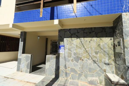 Fachada de casa para alugar com 3 quartos, 120m² em Stella Maris, Salvador