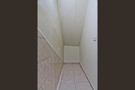 Quarto de casa para alugar com 1 quarto, 80m² em Vila Souza, São Paulo