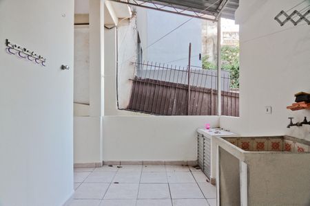Área de Serviço de casa para alugar com 1 quarto, 80m² em Vila Souza, São Paulo