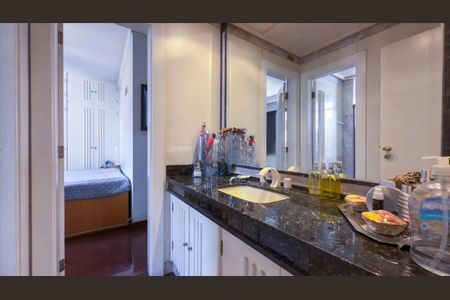 Lavabo de apartamento para alugar com 4 quartos, 280m² em Lourdes, Belo Horizonte