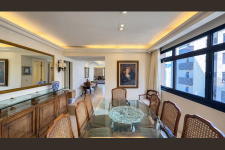 Apartamento para alugar com 280m², 4 quartos e 3 vagas Apartamento para alugar com 280m², 4 quartos e 3 vagasSala de Jantar