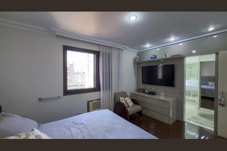 Apartamento para alugar com 280m², 4 quartos e 3 vagas Apartamento para alugar com 280m², 4 quartos e 3 vagasQuarto