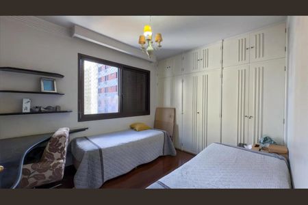 Apartamento para alugar com 280m², 4 quartos e 3 vagas Apartamento para alugar com 280m², 4 quartos e 3 vagasQuarto
