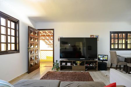 Casa para alugar com 79m², 3 quartos e 3 vagasSala