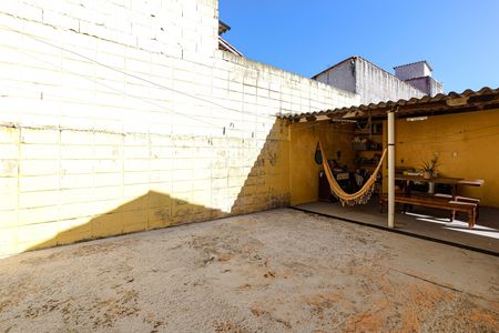 Casa para alugar com 79m², 3 quartos e 3 vagasQuintal