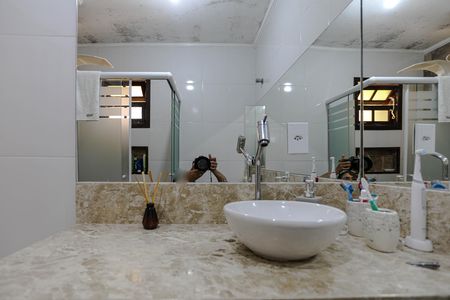 Casa para alugar com 79m², 3 quartos e 3 vagasBanheiro