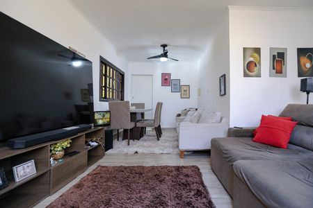 Casa para alugar com 79m², 3 quartos e 3 vagasSala