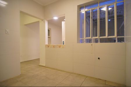 Cozinha de apartamento para alugar com 3 quartos, 90m² em Centro, São Leopoldo