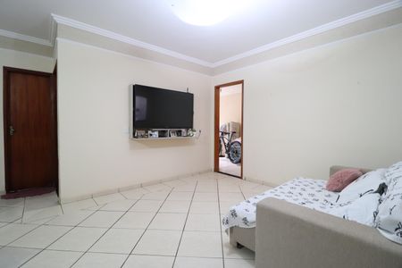 Sala de casa para alugar com 4 quartos, 243m² em Marta Helena, Uberlândia