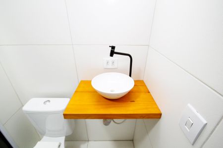 Apartamento para alugar com 51m², 2 quartos e 1 vaga Apartamento para alugar com 51m², 2 quartos e 1 vagaBanheiro