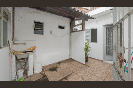 Área de Serviço  de casa para alugar com 1 quarto, 30m² em Jardim Danfer, São Paulo