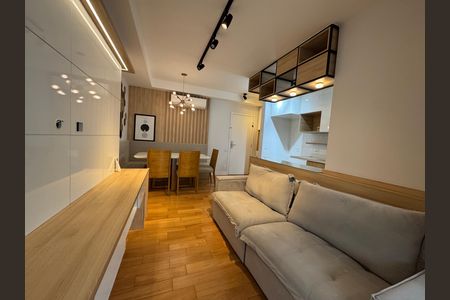 Apartamento à venda com 67m², 2 quartos e 1 vagaSala