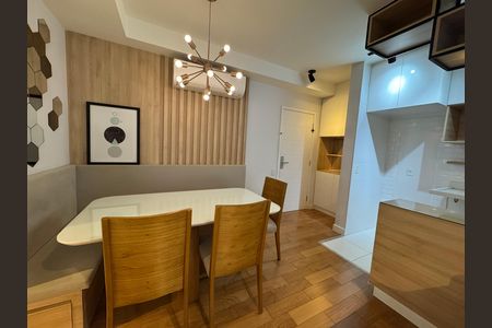Apartamento à venda com 67m², 2 quartos e 1 vagaSala