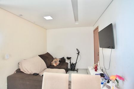 Sala de apartamento à venda com 2 quartos, 44m² em Tropical, Contagem