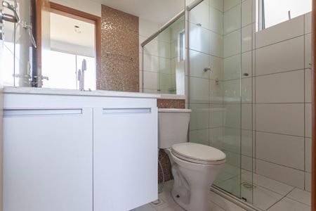 Banheiro da suíte de apartamento à venda com 3 quartos, 75m² em Castelo, Belo Horizonte