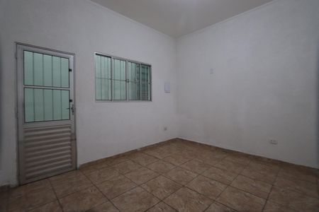 Sala de casa à venda com 2 quartos, 120m² em Jardim Guairaca, São Paulo