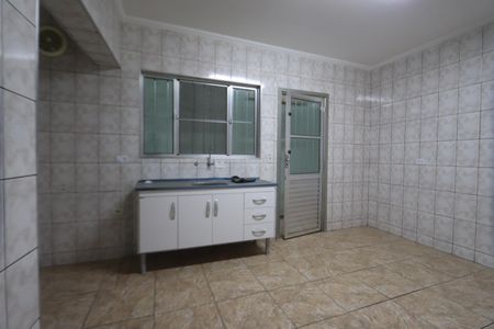 Cozinha de casa à venda com 2 quartos, 120m² em Jardim Guairaca, São Paulo
