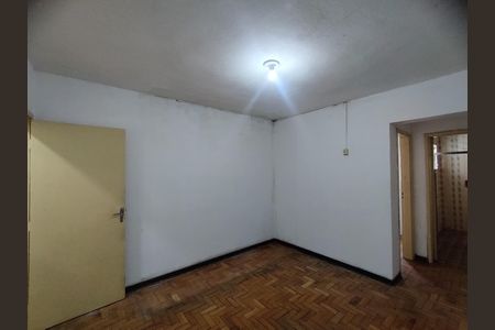 Quarto de casa à venda com 3 quartos, 130m² em Parque Fongaro, São Paulo