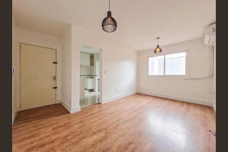 Apartamento para alugar com 74m², 2 quartos e sem vaga Apartamento para alugar com 74m², 2 quartos e sem vagaSala