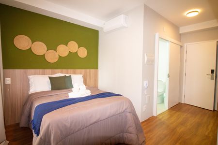 Studio à venda com 30m², 1 quarto e sem vaga Studio à venda com 30m², 1 quarto e sem vagaSala / Quarto - Studio