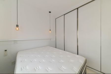 Apartamento à venda com 72m², 2 quartos e 2 vagas Apartamento à venda com 72m², 2 quartos e 2 vagasSuite