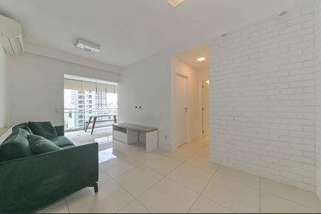 Apartamento à venda com 72m², 2 quartos e 2 vagas Apartamento à venda com 72m², 2 quartos e 2 vagasSala