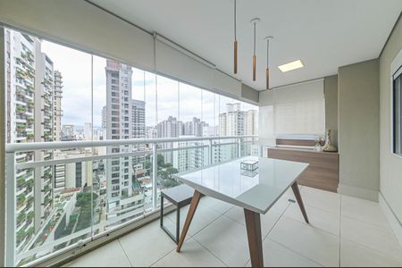 Apartamento à venda com 72m², 2 quartos e 2 vagas Apartamento à venda com 72m², 2 quartos e 2 vagasVaranda