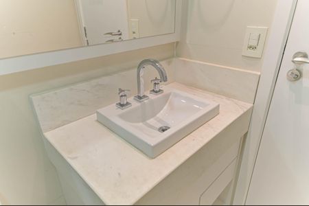 Apartamento à venda com 72m², 2 quartos e 2 vagas Apartamento à venda com 72m², 2 quartos e 2 vagasBanheiro Social