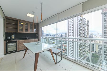 Apartamento à venda com 72m², 2 quartos e 2 vagas Apartamento à venda com 72m², 2 quartos e 2 vagasVaranda