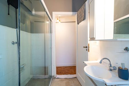 Apartamento para alugar com 52m², 1 quarto e sem vagaBanheiro