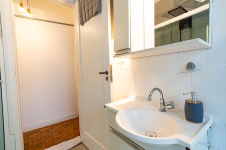 Banheiro de apartamento para alugar com 1 quarto, 52m² em Bela Vista, São Paulo