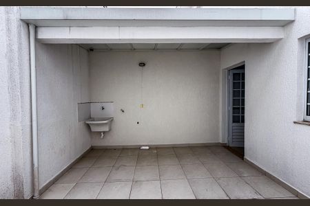 Área de Serviço de casa para alugar com 3 quartos, 114m² em Água Rasa, São Paulo
