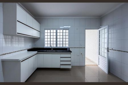 Cozinha de casa para alugar com 3 quartos, 114m² em Água Rasa, São Paulo