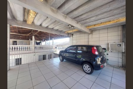 Garagem de casa à venda com 2 quartos, 250m² em Jardim Campinas, São Paulo