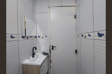 Banheiro da Edícula de casa à venda com 2 quartos, 250m² em Jardim Campinas, São Paulo