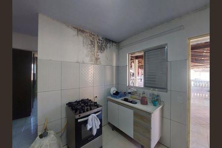 Cozinha da Edícula de casa à venda com 2 quartos, 250m² em Jardim Campinas, São Paulo