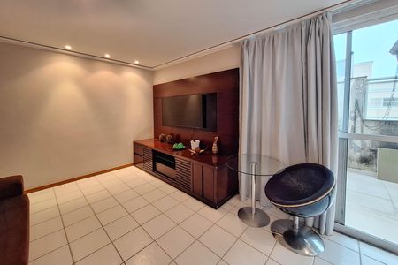 Apartamento à venda com 154m², 3 quartos e 2 vagas Apartamento à venda com 154m², 3 quartos e 2 vagasSala 2