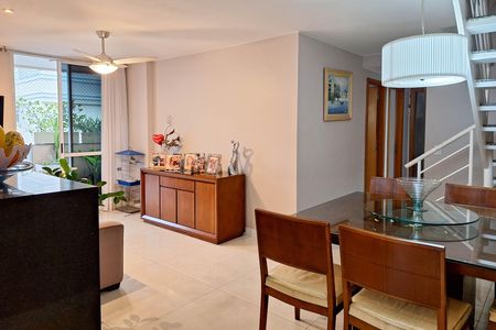 Apartamento à venda com 154m², 3 quartos e 2 vagas Apartamento à venda com 154m², 3 quartos e 2 vagasSala 1