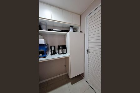 Apartamento à venda com 154m², 3 quartos e 2 vagas Apartamento à venda com 154m², 3 quartos e 2 vagasQuarto de Serviço