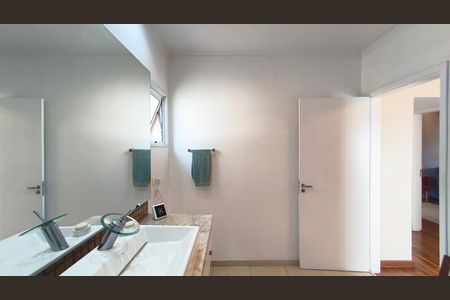 Banheiro de casa para alugar com 2 quartos, 206m² em Vila Mariana, São Paulo