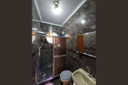 Banheiro 2 de casa para alugar com 3 quartos, 120m² em Centro, Mesquita