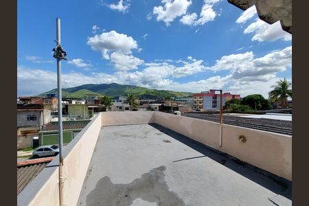 Terraço de casa para alugar com 3 quartos, 120m² em Centro, Mesquita