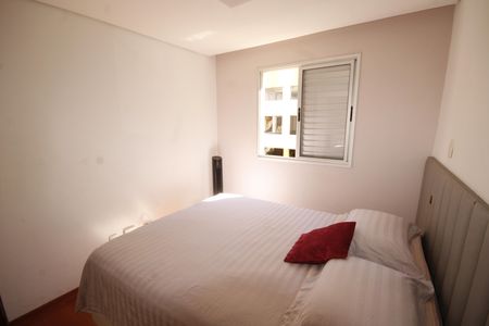 Apartamento à venda com 77m², 3 quartos e 2 vagasquarto 2