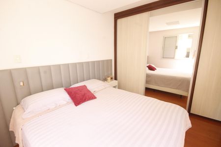 Apartamento à venda com 77m², 3 quartos e 2 vagasquarto 2