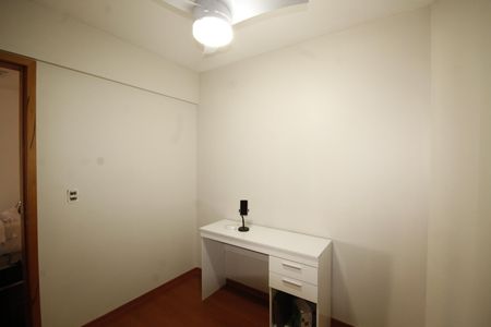 Apartamento à venda com 77m², 3 quartos e 2 vagasquarto 3